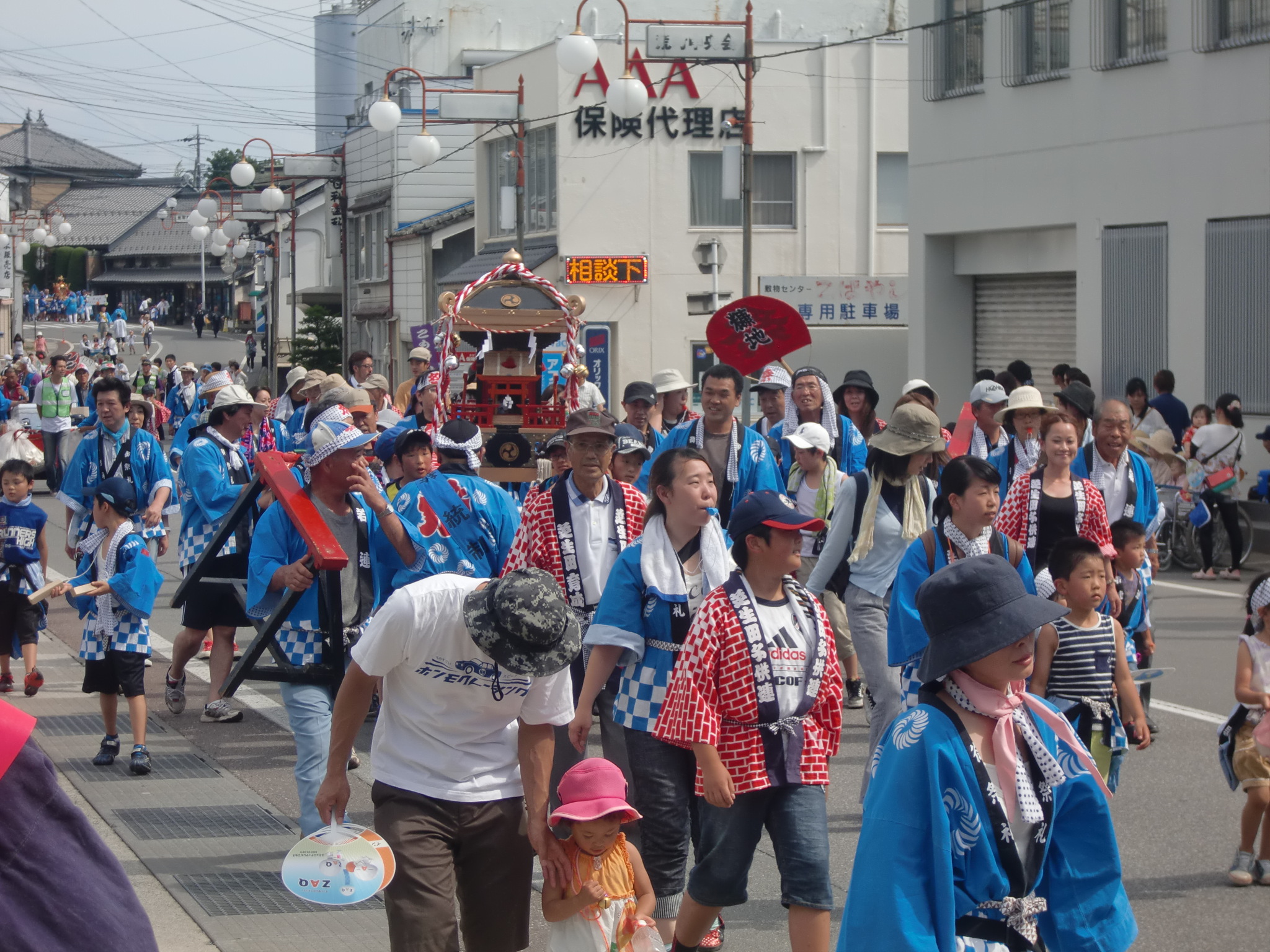 ■市内の情報■夏の風物詩「こもろ市民まつりみこし」